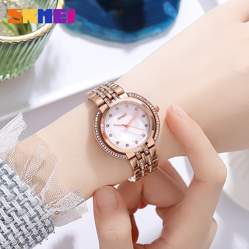 Luxury Watch With Bracelet - สร้อยข้อมือสตรีนาฬิกาควอตซ์หรูหราหน้าปัดประดับเพชร สายโลหะผสมสังกะสี จอแสดงผลแบบอะนาล็อก 3 บาร์กันน้ำ นาฬิกาข้อมือแฟชั่น
