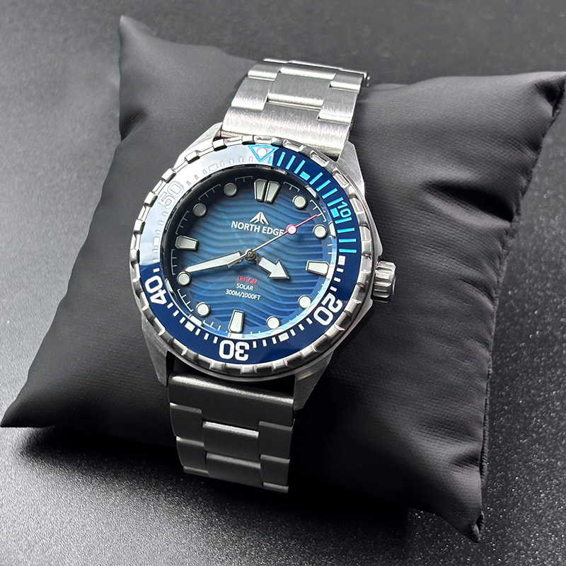 นาฬิกาดำน้ำ NORTH EDGE 2026 รุ - Luxury Watch Display Case บทวิจารณ์และราคา