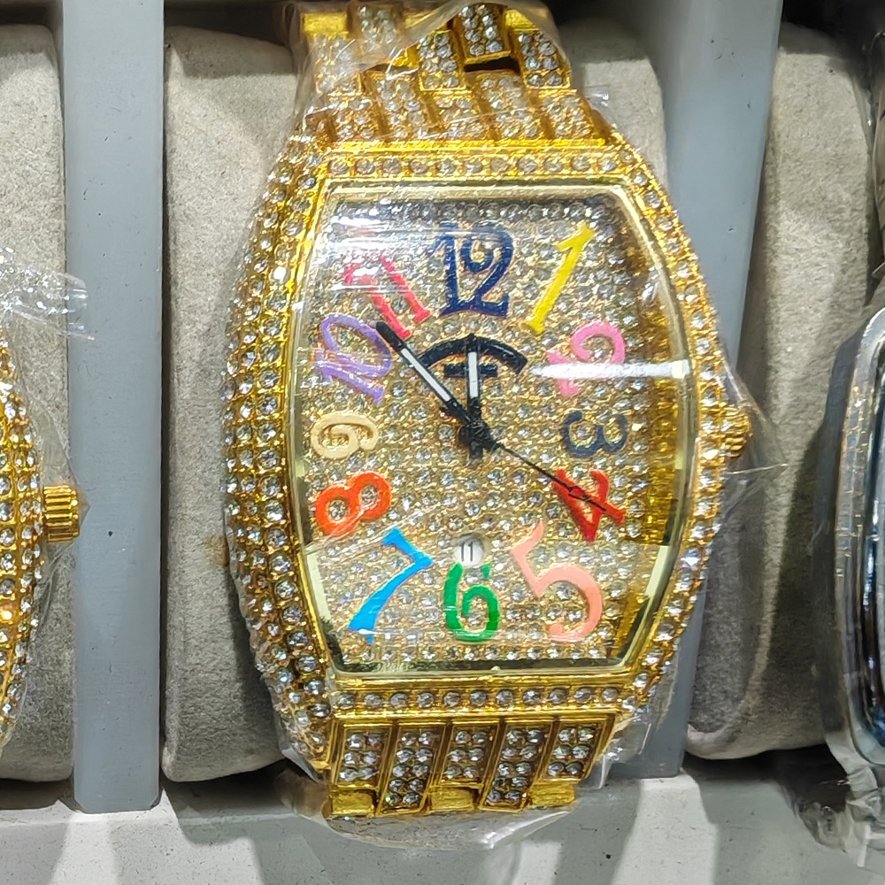 นาฬิกาควอตซ์ Tonneau ไม่มีโลโก - Luxury Watch Brands Logo บทวิจารณ์และราคา
