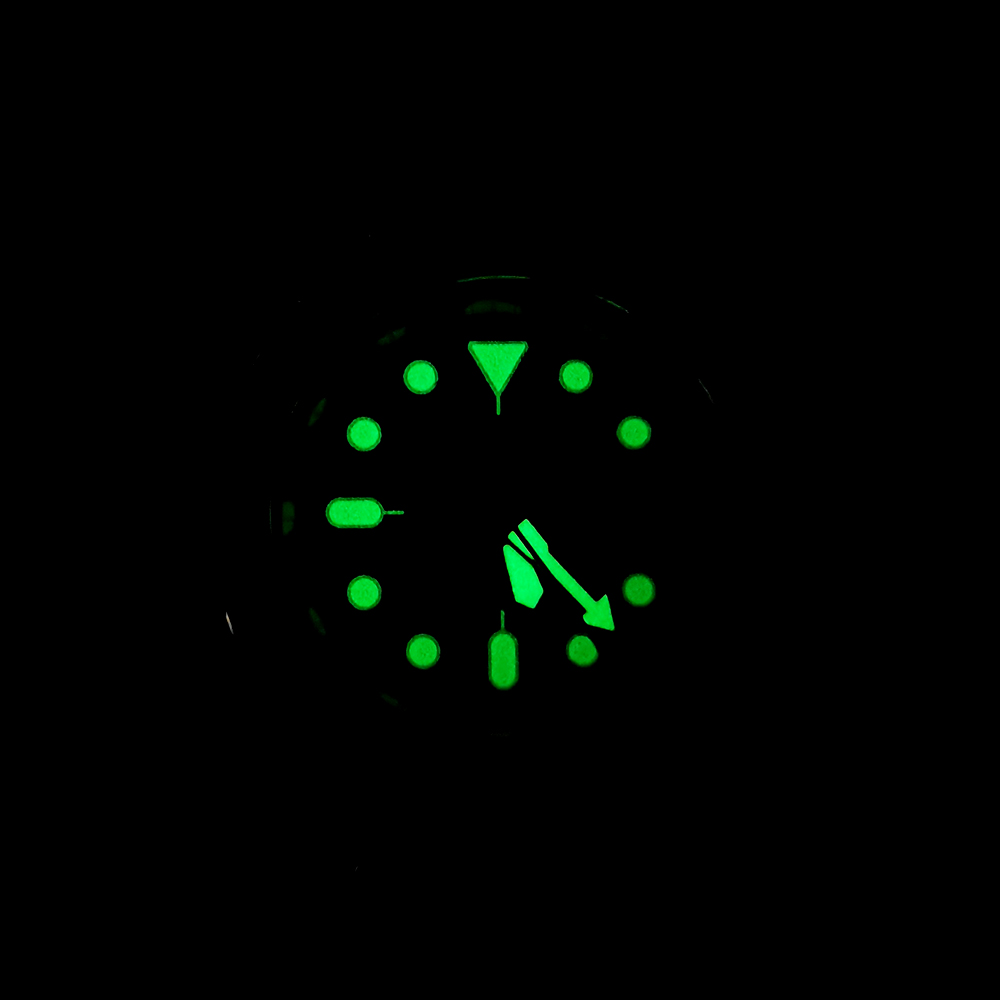 เงิน Dial Luminous Big Dial สุ - Luxury Watch Display Case บทวิจารณ์และราคา