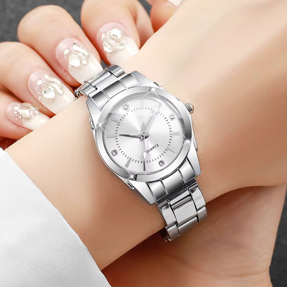 Luxury Rhinestone ผู้หญิงนาฬิก - Luxury Watch Display Case บทวิจารณ์และราคา